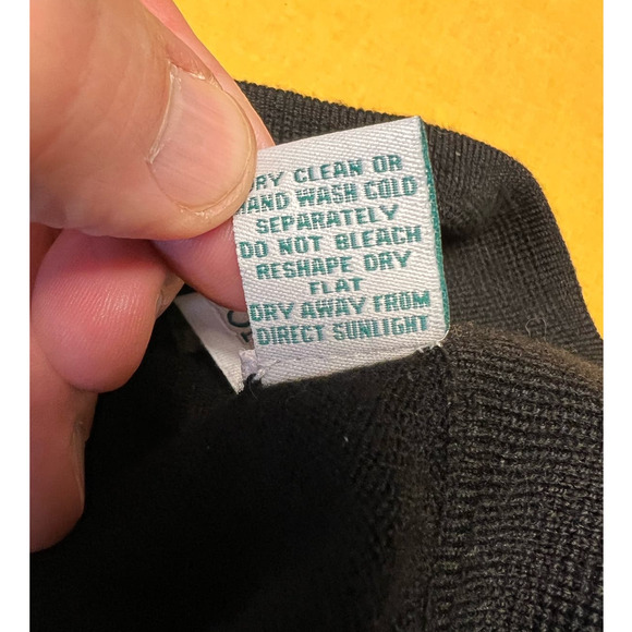 Eildon Hills Black Quarter Button Merino Wool Sweater Size M - Picture 5 of 10